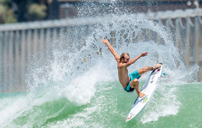 Owen Wright surfing